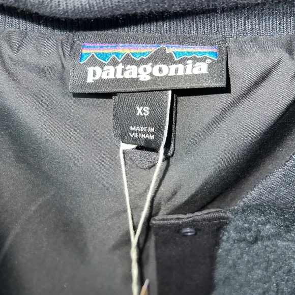 Patagonia new women recycled Sherpa bomber jacket